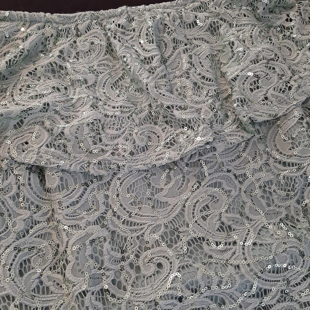Dress - Picture 3 of 6